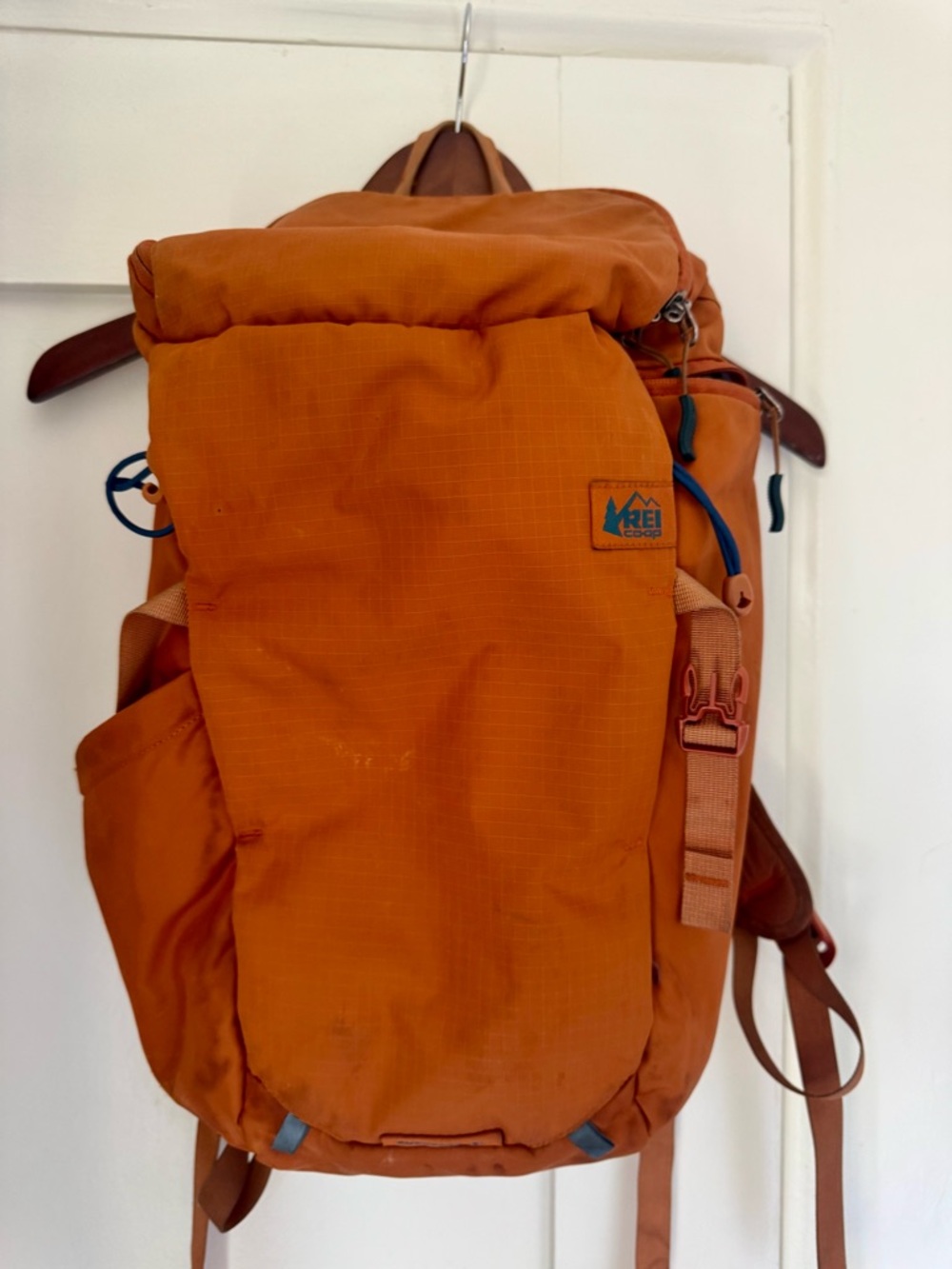 REI 18L Men's Orange Daypack Ruksack Backpack Hiking
